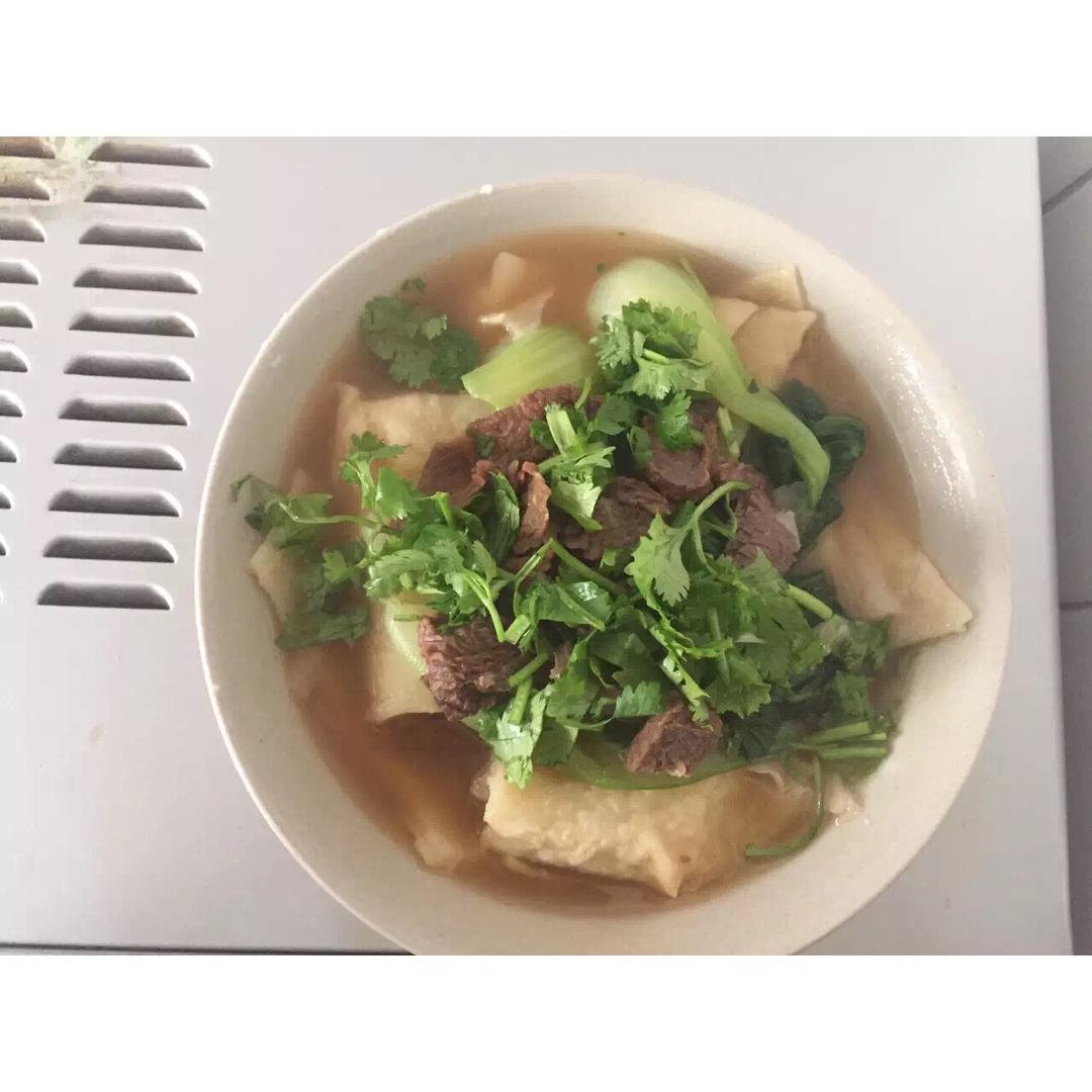 牛肉罩饼