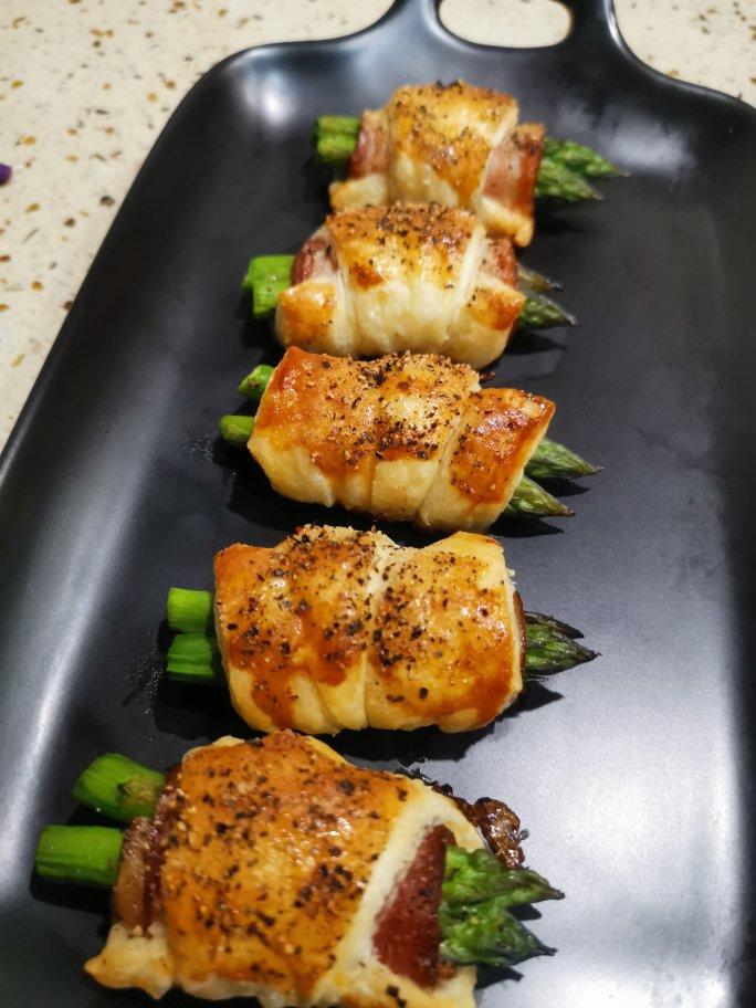 好吃到停不下来的芦笋培根卷