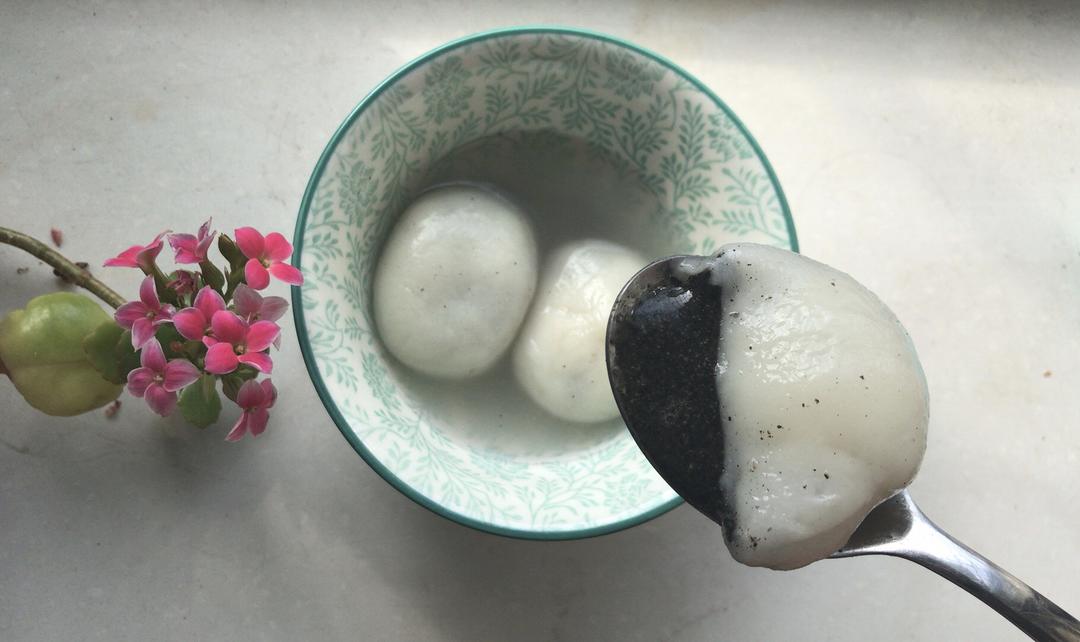 黑芝麻汤圆