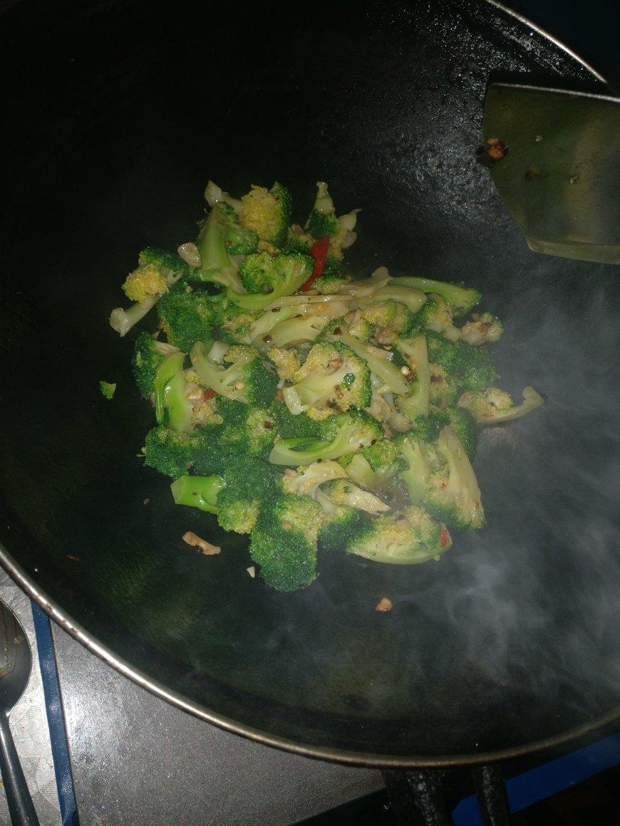 蚝油蒜蓉西兰花