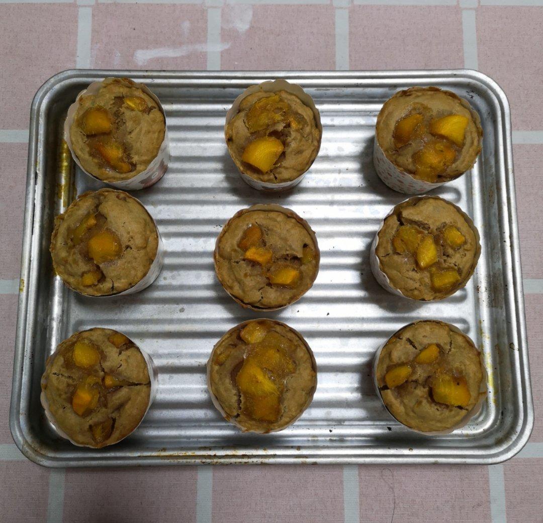 脆甜柿子玛芬蛋糕