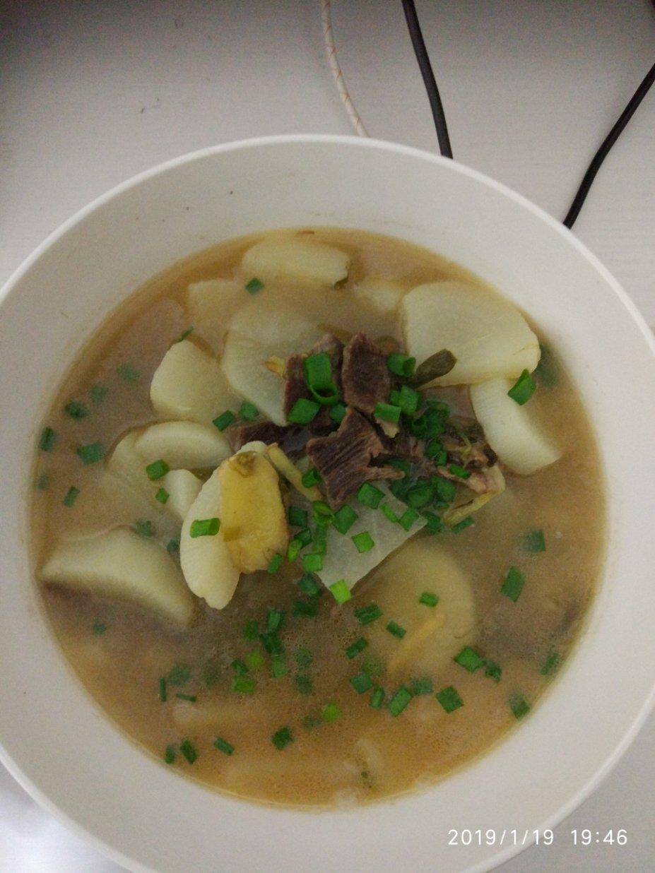 牛肉炖萝卜