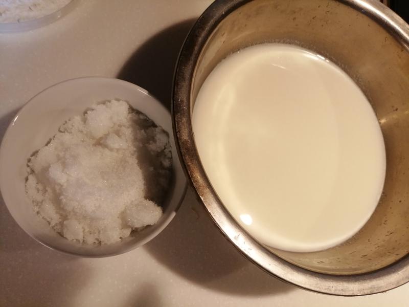 纯奶手撕吐司的做法 步骤1