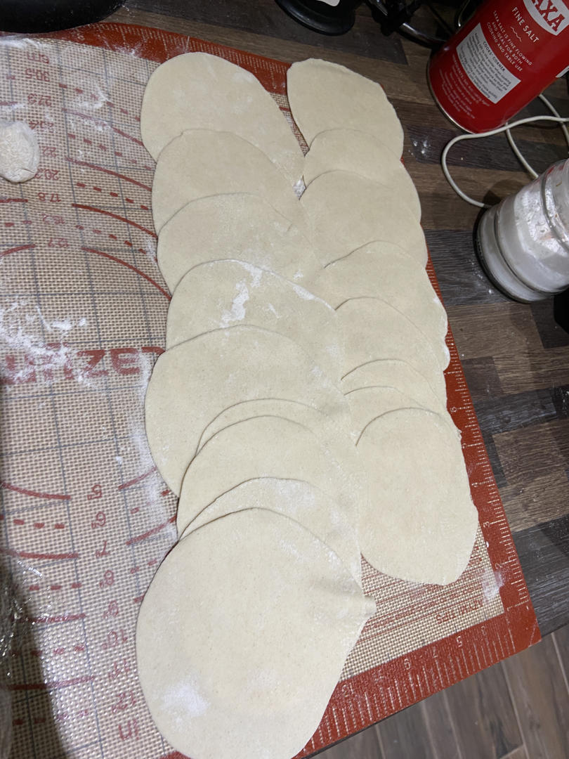 手工揉面三分钟，又韧又薄又好包的饺子皮