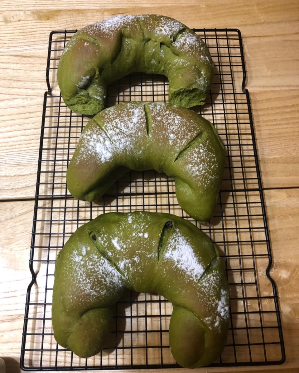 抹茶麻薯红豆软欧包