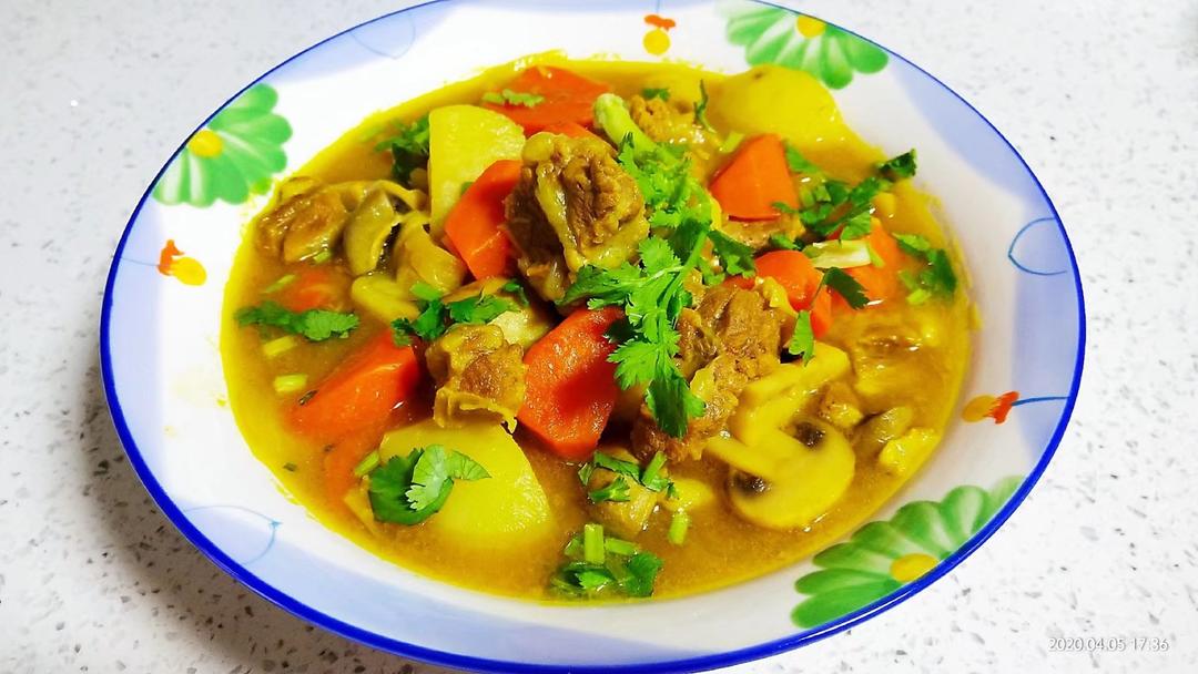 咖喱牛腩