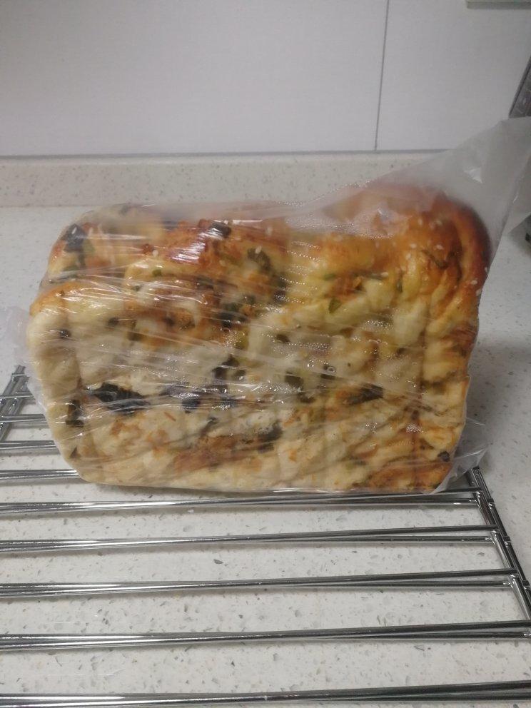 香葱肉松手撕吐司