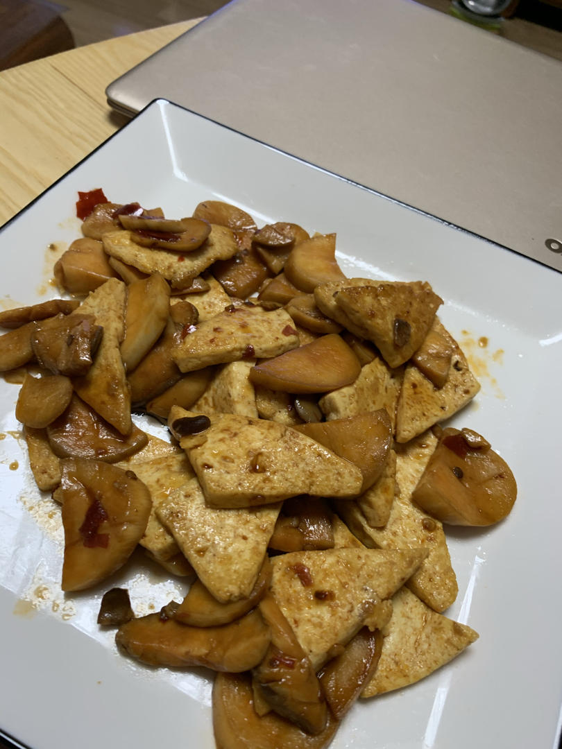 超级简单好吃的下饭菜:蚝油豆腐杏鲍菇