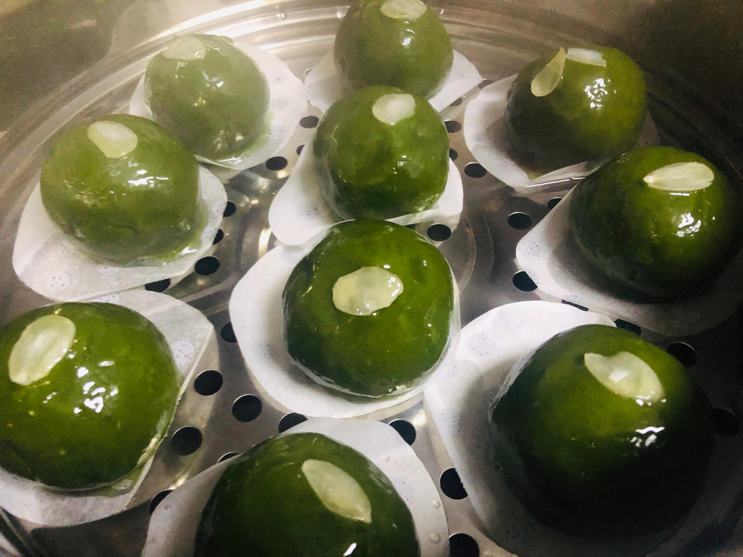 咸蛋黄肉松青团（艾糍）