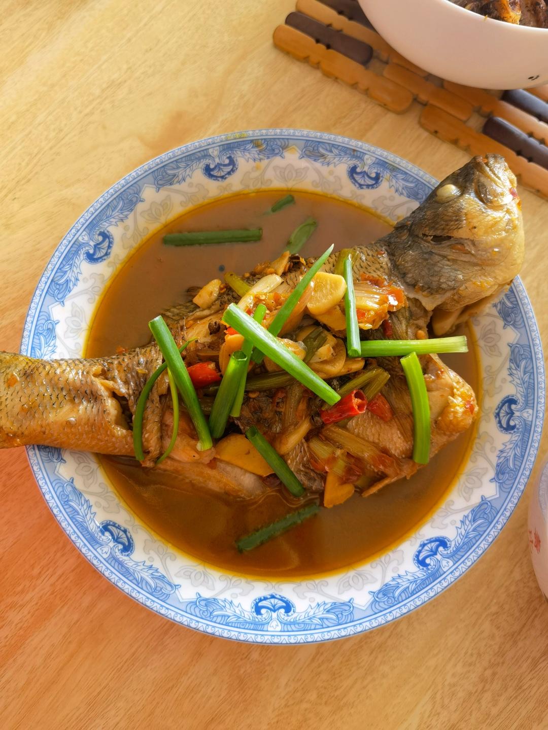 红烧鲈鱼
