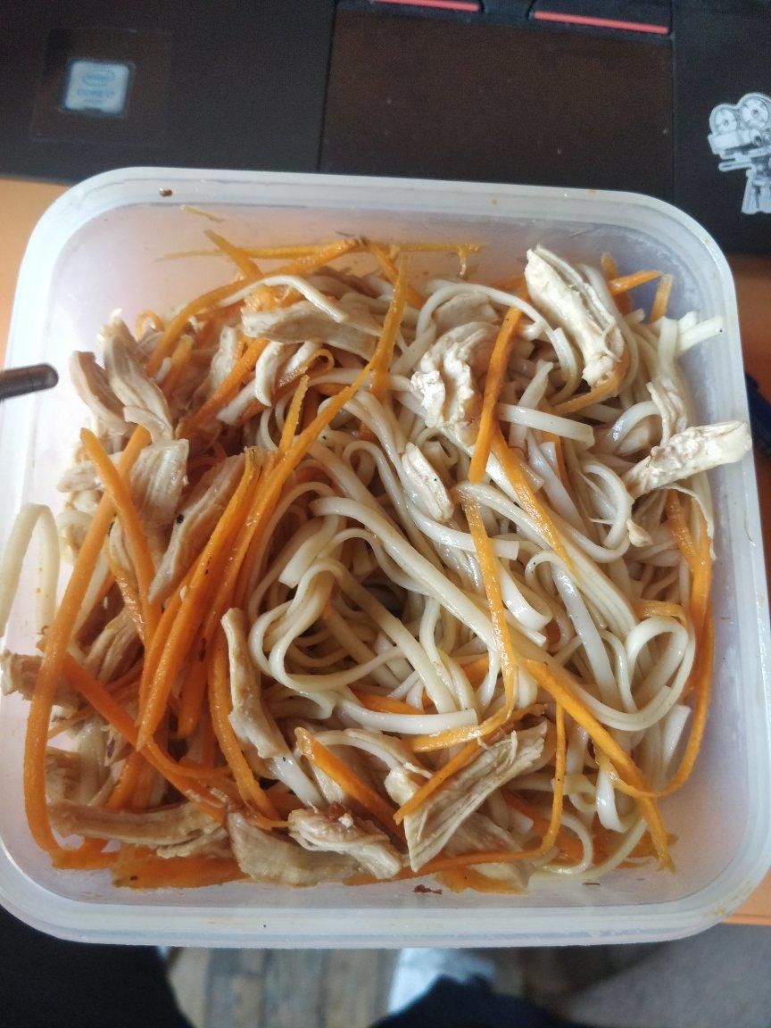 清爽鸡丝凉面