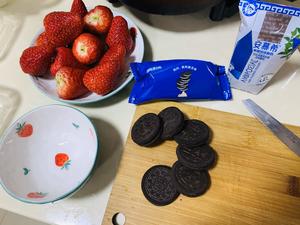 草莓🍓奥利奥🍪木糠杯的做法 步骤1