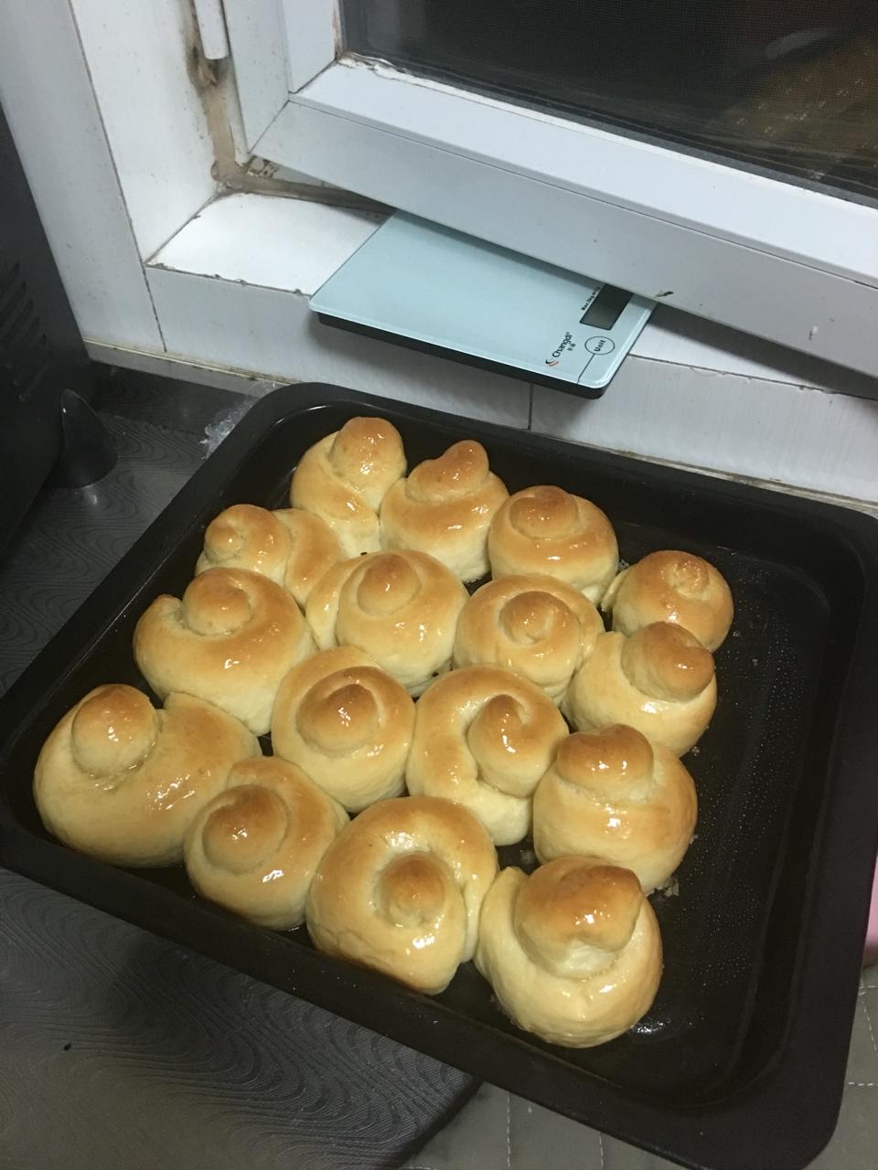 奶油蜂蜜小面包