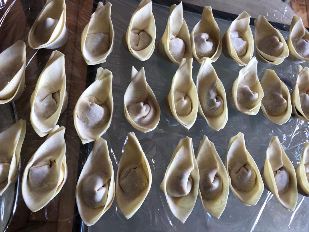 元宝馄饨的包法
