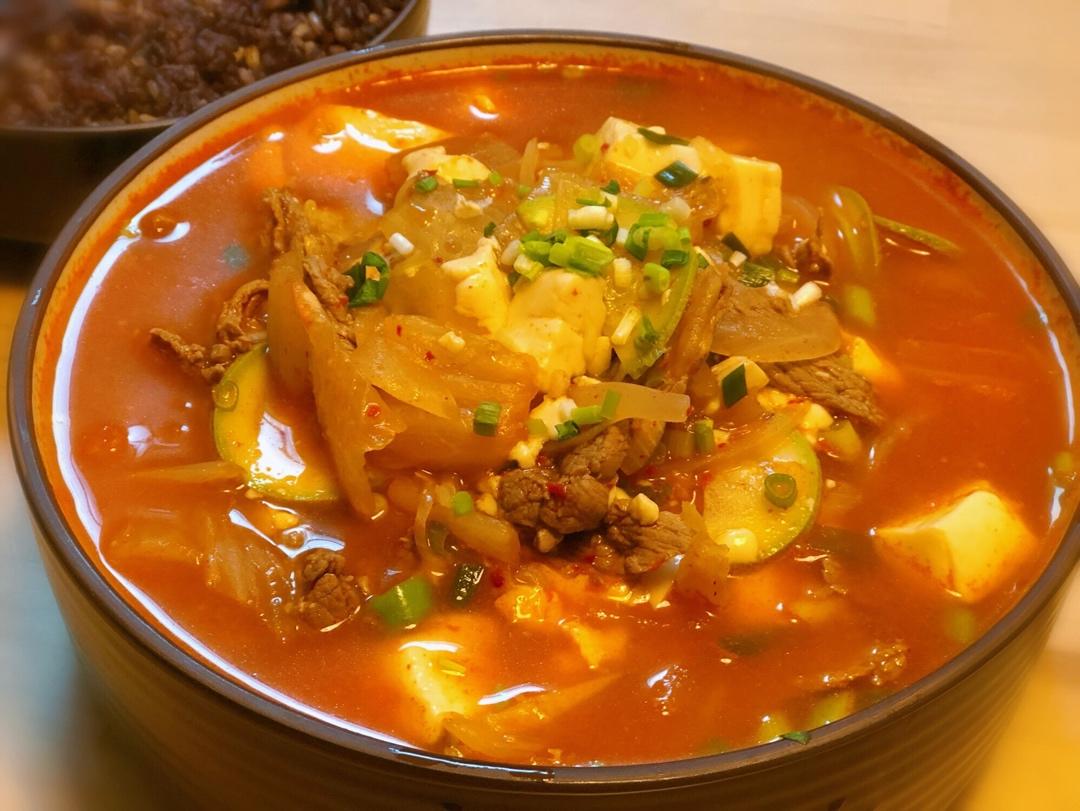 韩国泡菜豆腐汤