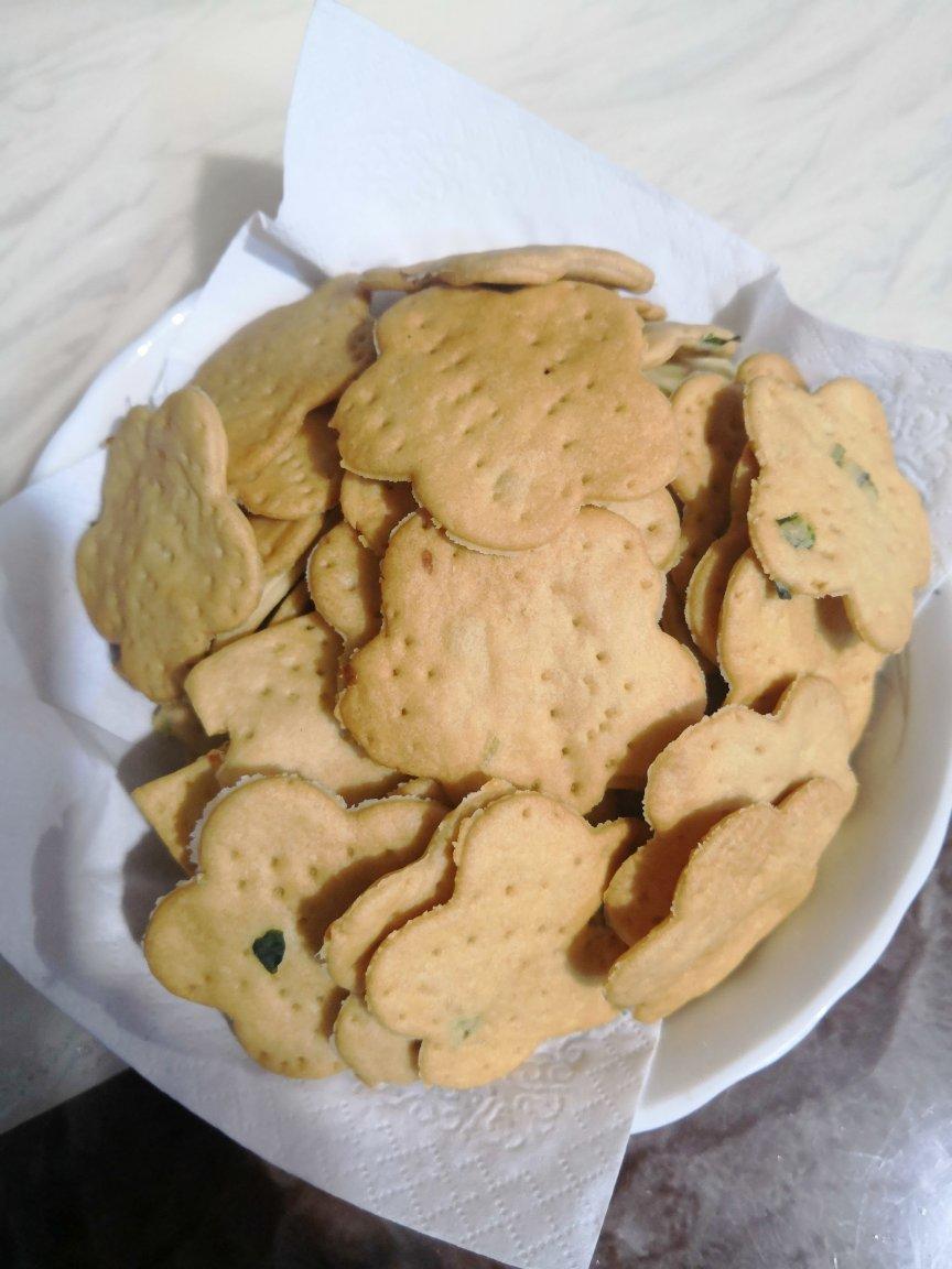 无糖版的香葱小苏打饼干