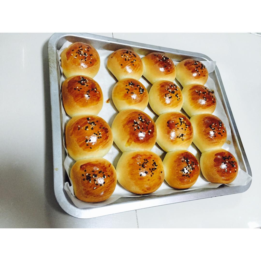 鲜奶油小餐包（一次发酵）