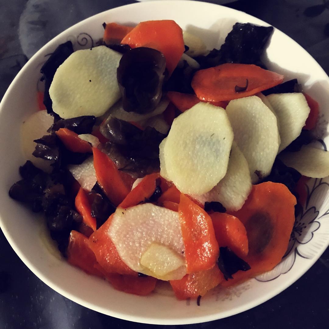 肉片山药炒木耳