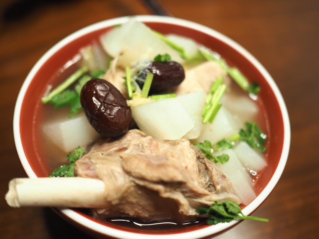 冬日御寒羊肉汤