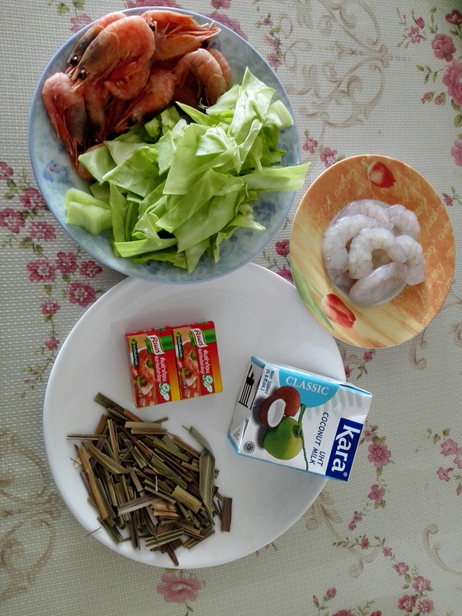 泰式冬荫功海鲜汤的做法 步骤2