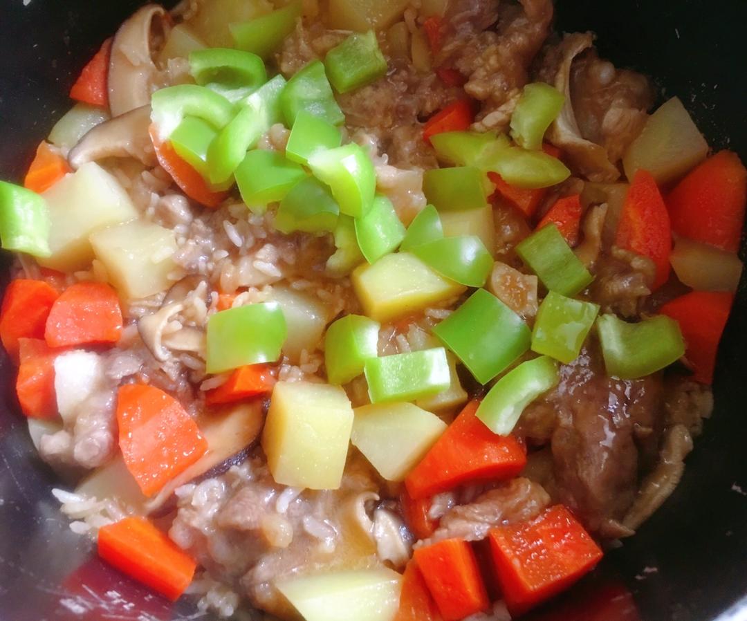 喷香排骨焖饭（爆好吃）