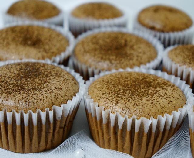 可可咖啡纸杯蛋糕的做法