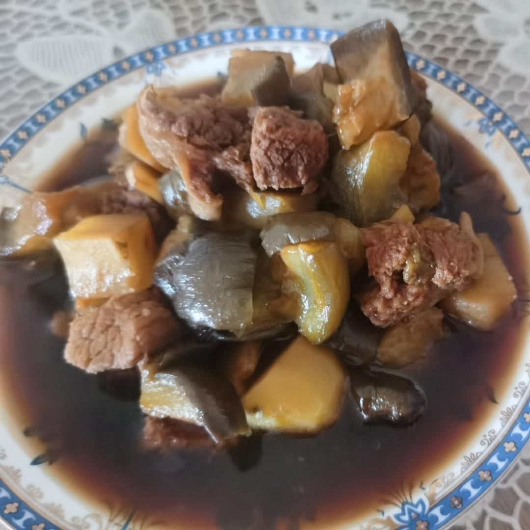 红烧牛肉土豆 （独家秘制）