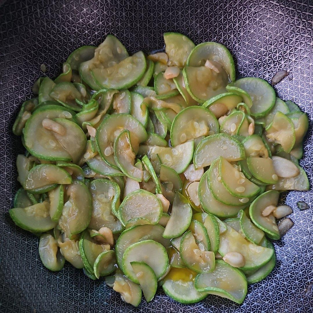 清炒西葫芦，五分钟快手菜