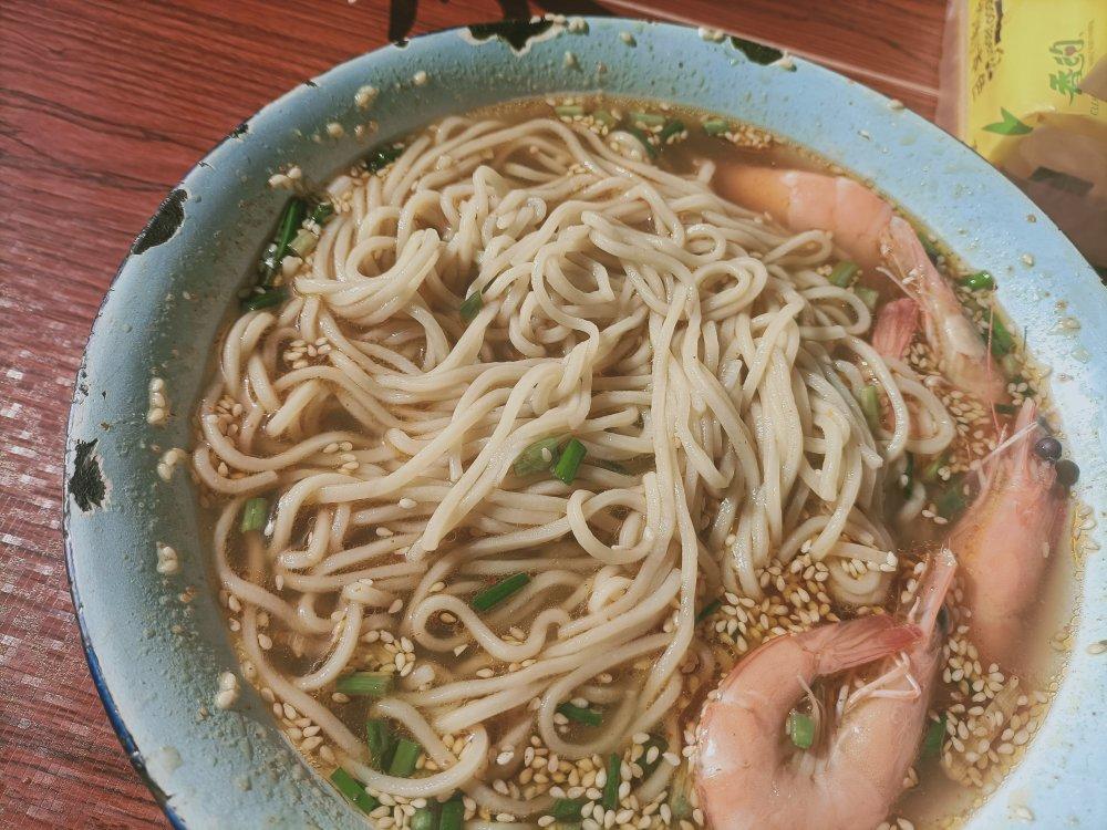 十分钟搞定的酸汤面（热汤面）