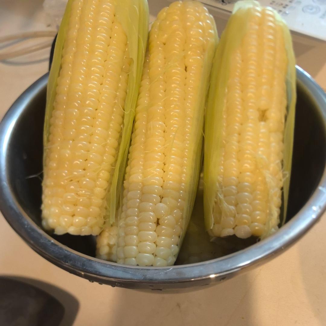 清煮甜玉米