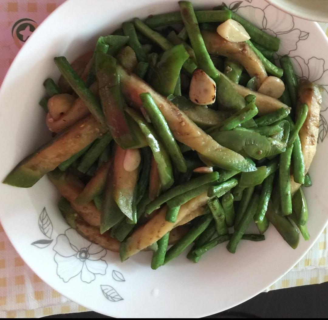 豆角炒茄子的做法