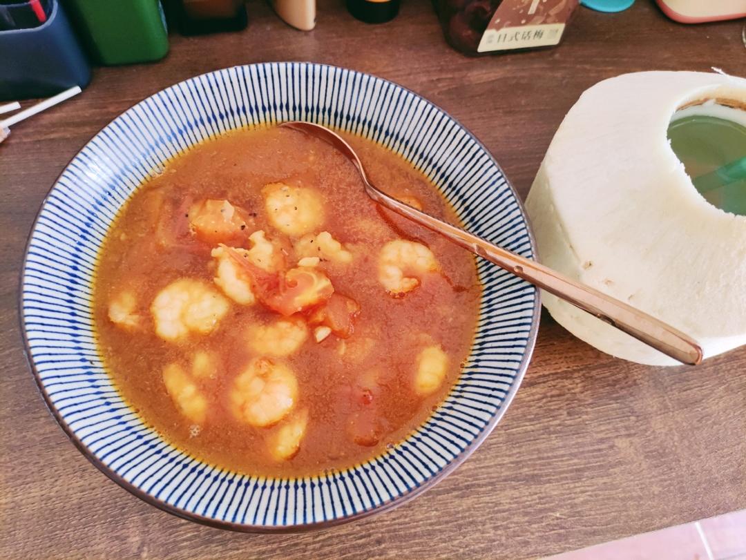 热乎乎的【番茄虾仁汤】