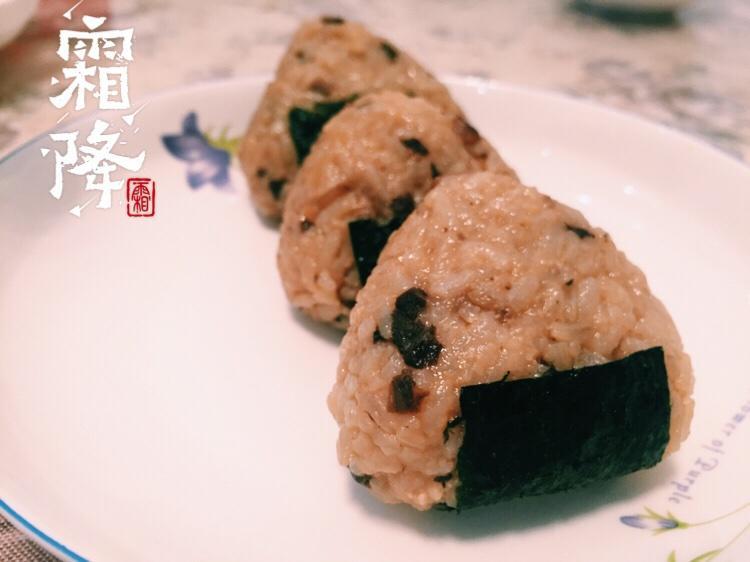 牛肝菌肉沫饭团