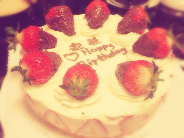 奶油水果装饰蛋糕