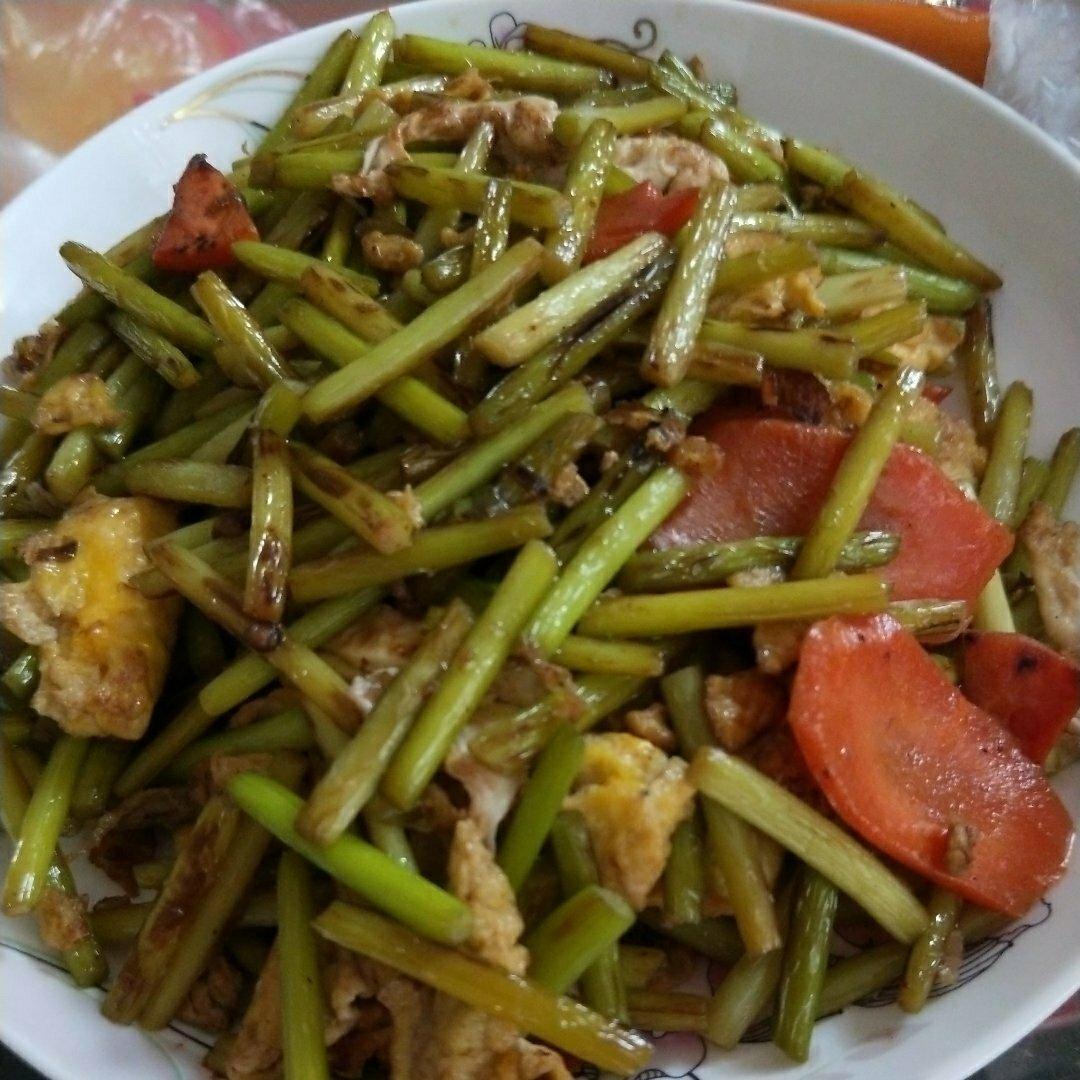 炒蒜薹