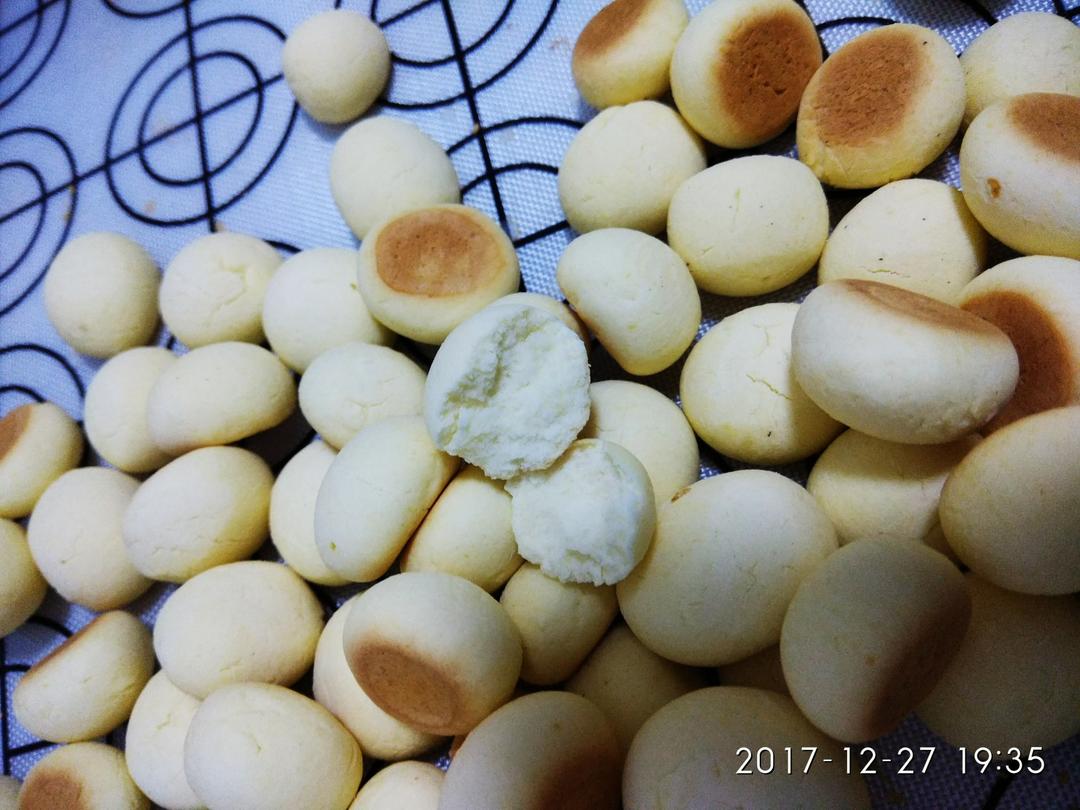 一口小馒头