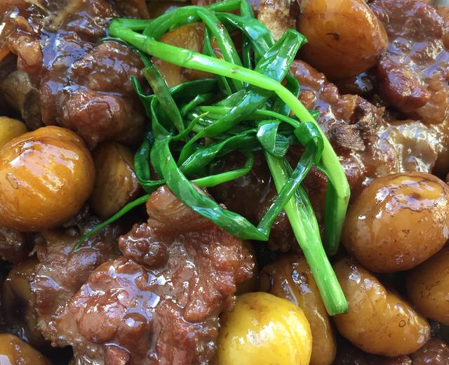 板栗炖排骨 板栗炖排骨