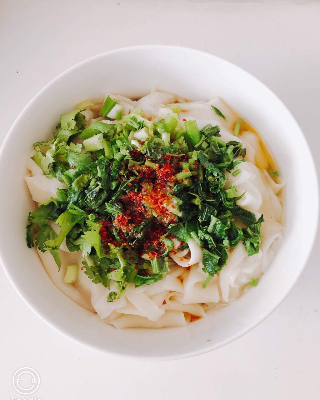 vivalavida_ajb3做的香椿油泼面,用10分钟做碗面,让你更爱这个春天