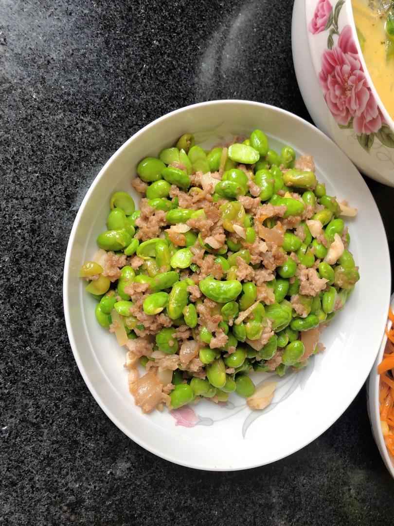 毛豆米炒肉末