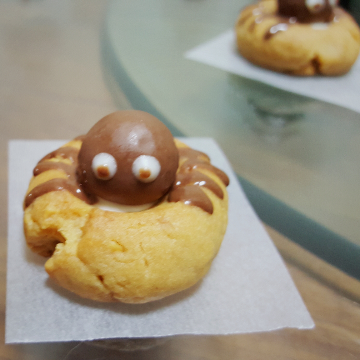 万圣节蜘蛛花生酱曲奇