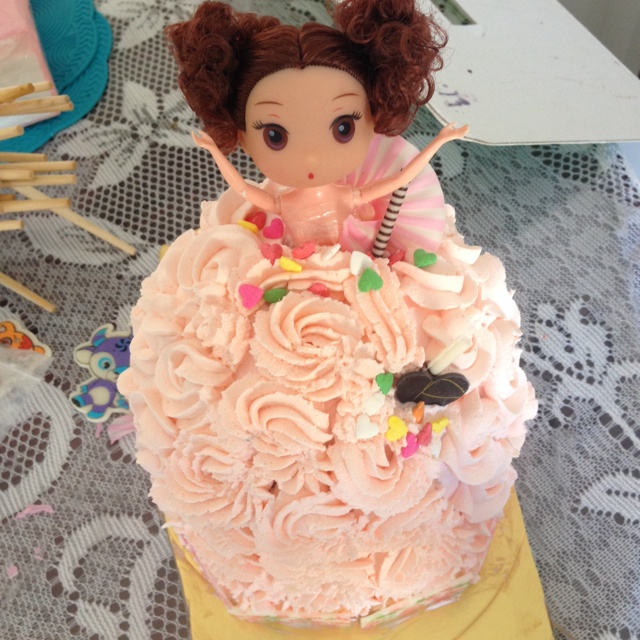 芭比娃娃蛋糕