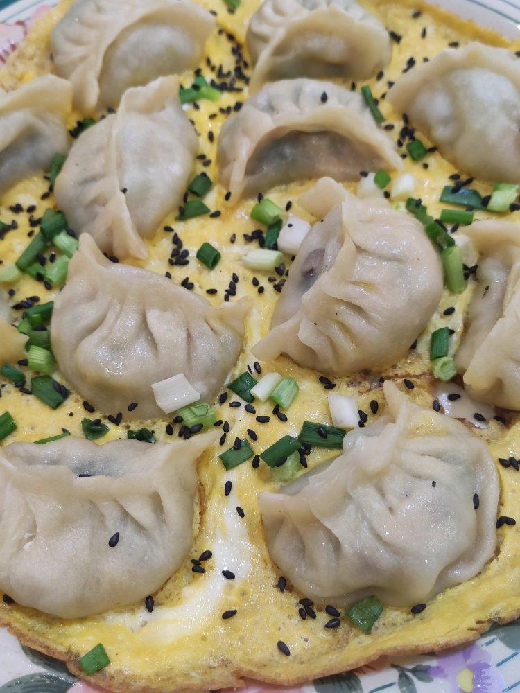 鸡蛋生煎饺子