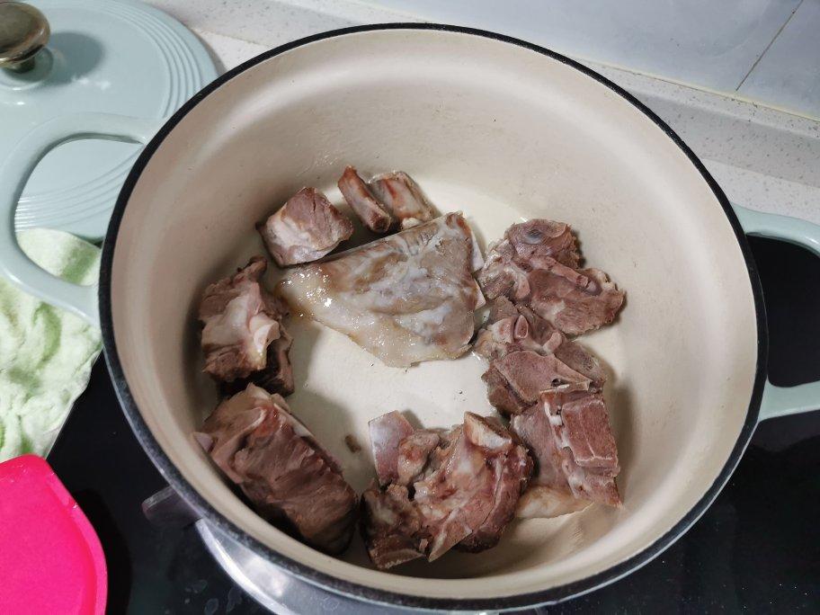当归黄芪杞枣山药乳鸽汤【5月北鼎珐琅铸铁锅食谱】