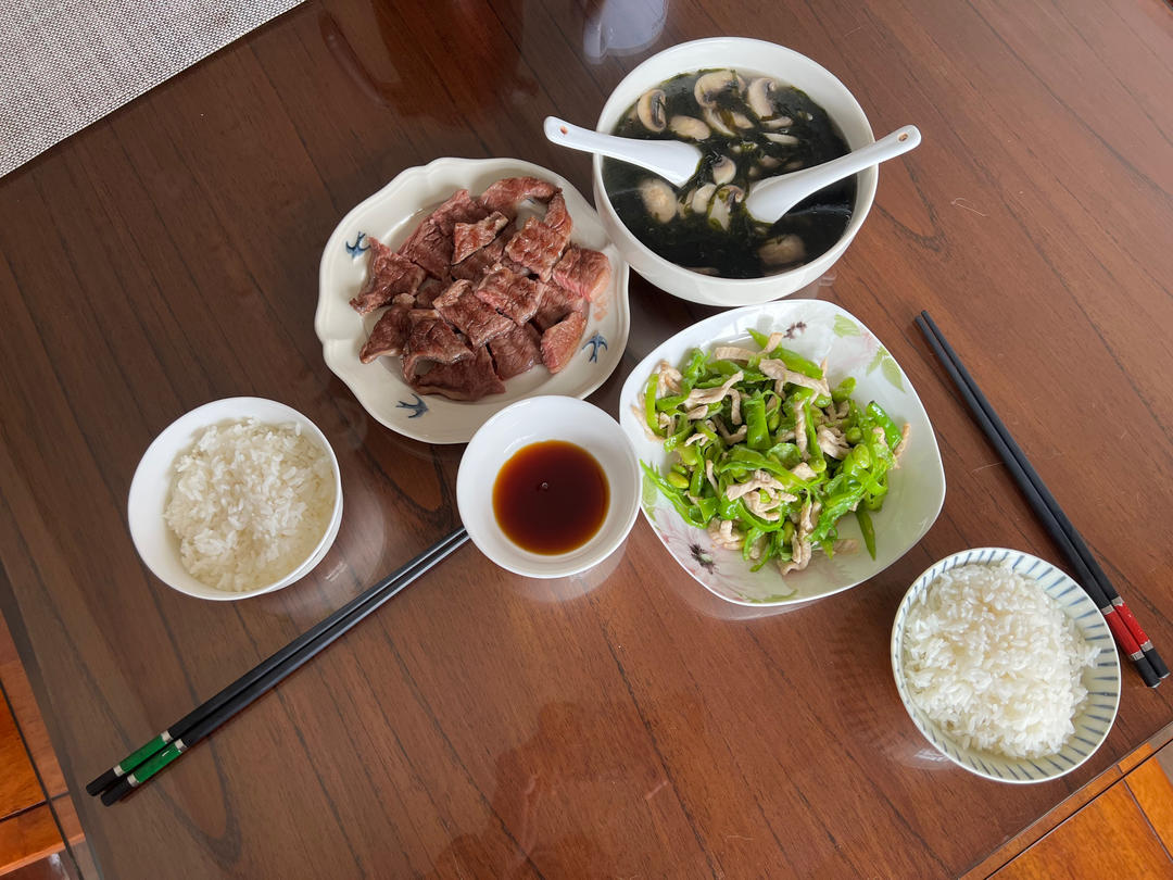 午餐•2023年8月26日