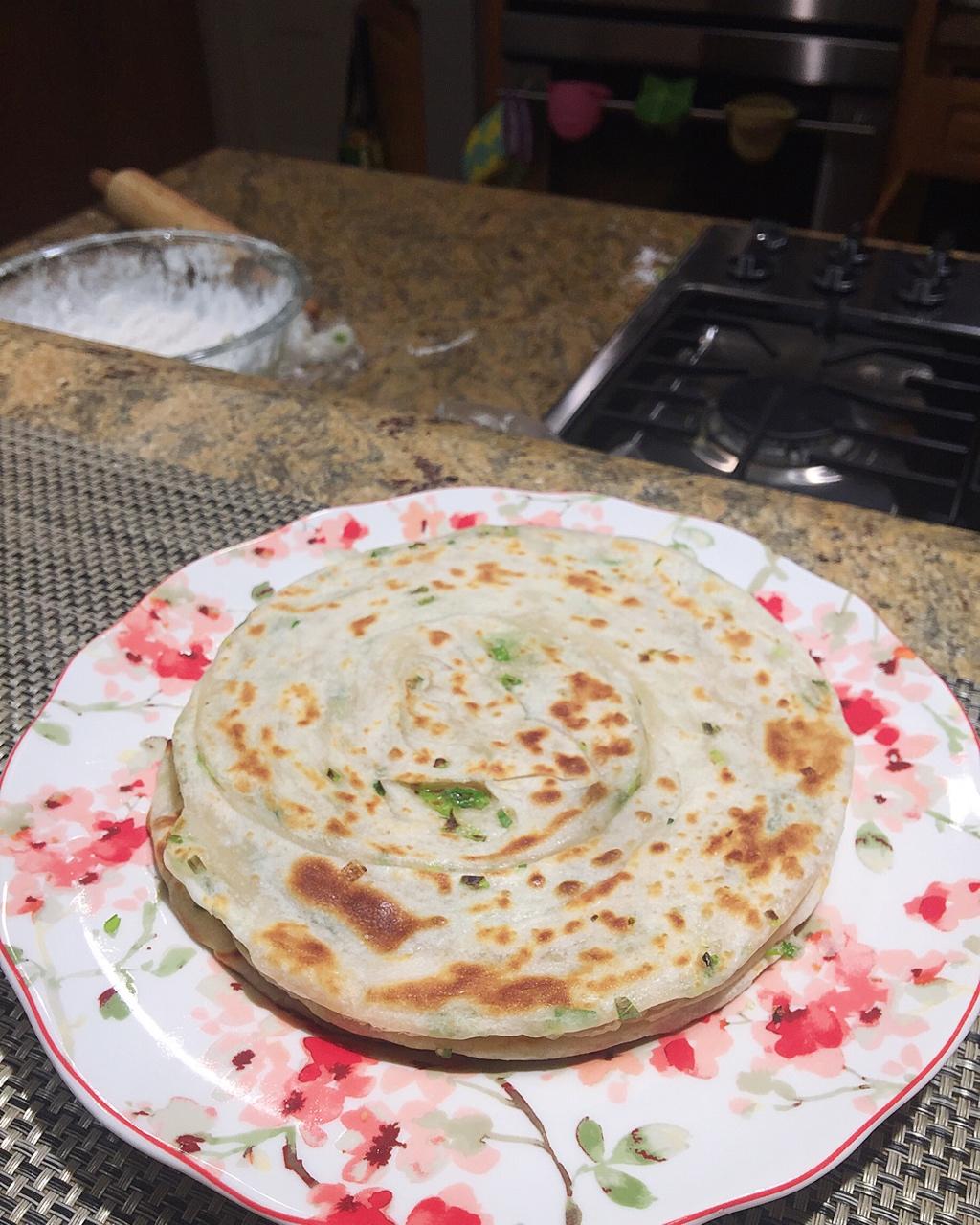 堂妈教你做飘香葱油饼