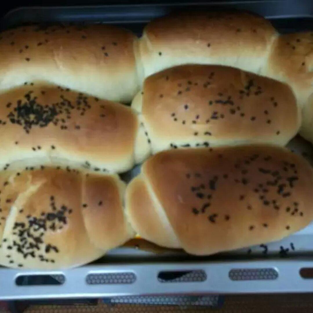 葱香火腿肠面包