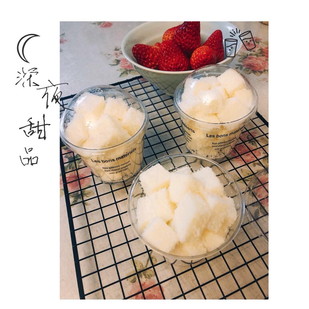 完胜85度C牛奶椰丝小方