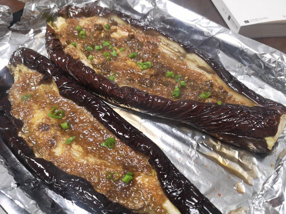 CC招牌菜销魂烤茄子，百吃不厌！