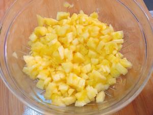 简单易做的吐司菠萝派的做法 步骤1