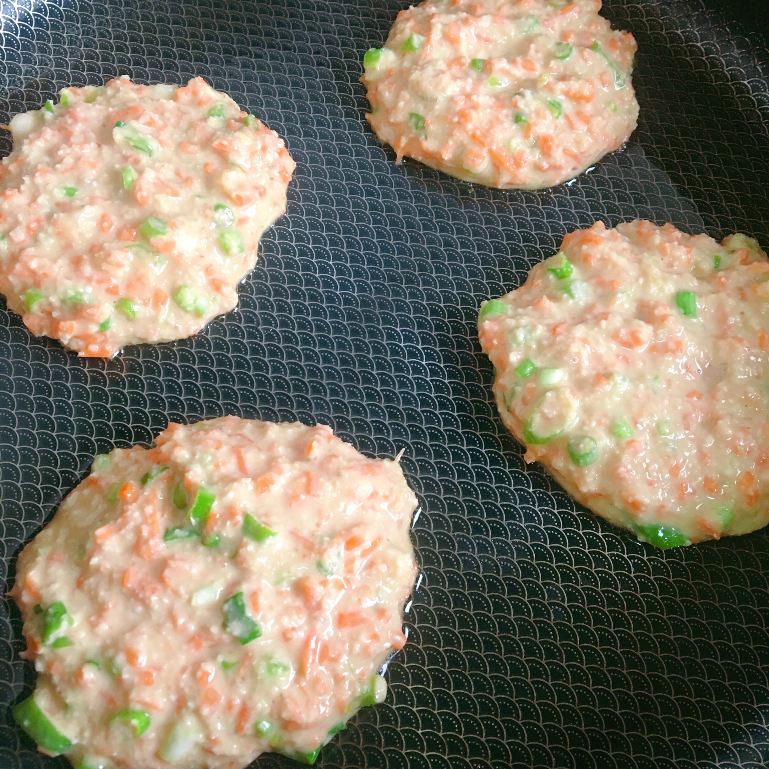 惠子妈妈低热量豆渣蔬菜饼（消耗豆渣版）的做法 步骤9